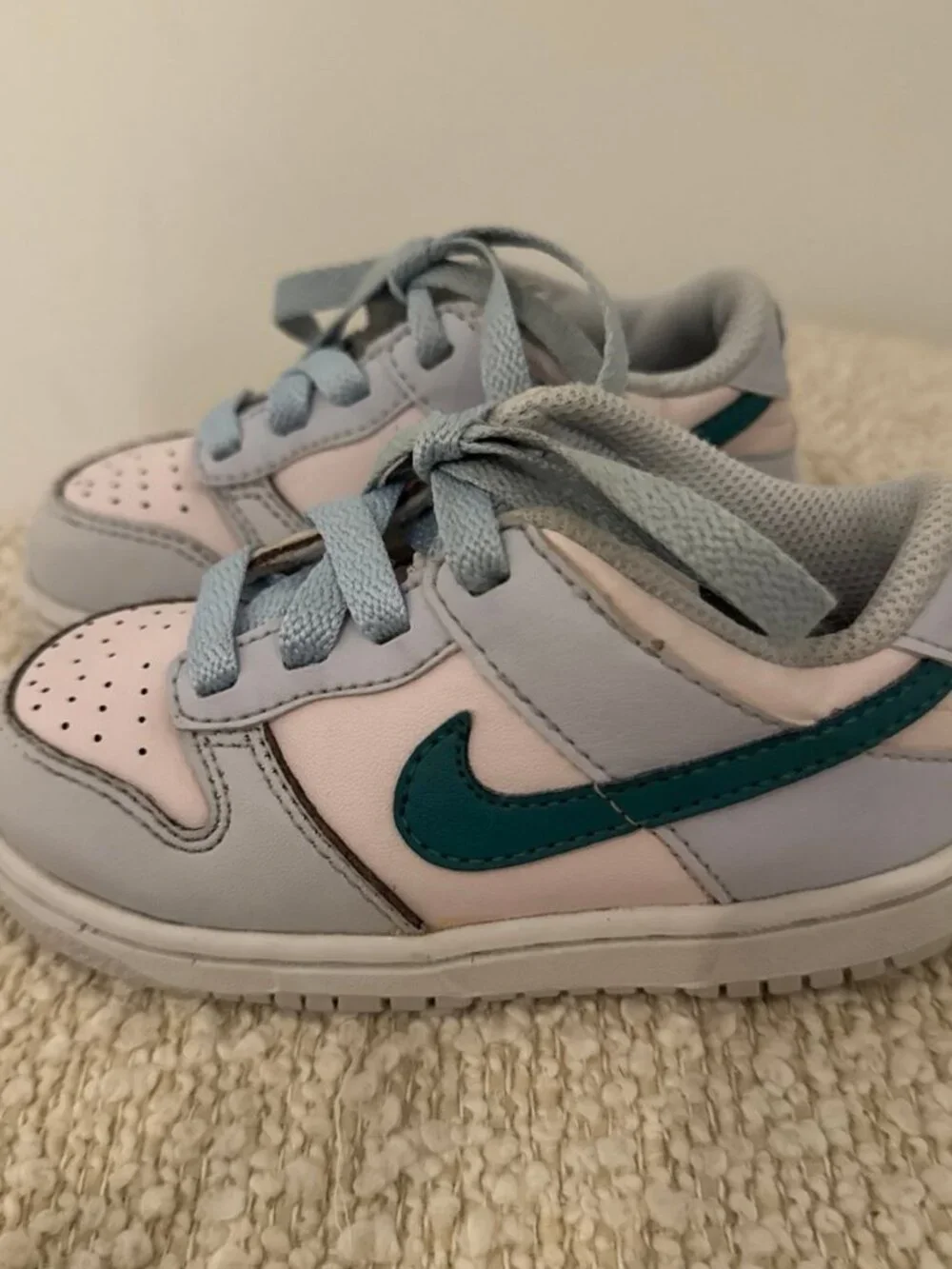 Nike Dunk Low Girls Blue Sneakers Size 8C